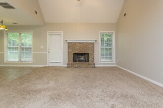 761 Simon Park Cir in Lawrenceville, GA - Building Photo - Building Photo