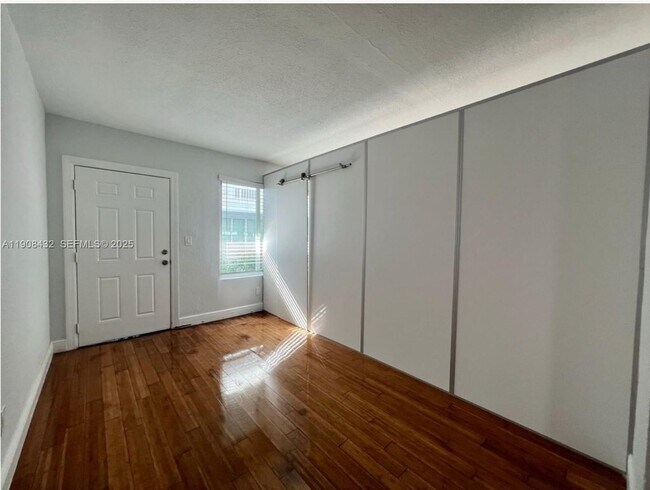 property at 7315 Carlyle Ave