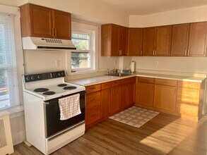 644 Naugatuck Ave in Milford, CT - Building Photo - Building Photo