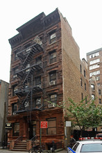 367 W 35th St in New York, NY - Building Photo - Building Photo