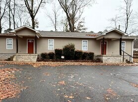 3345 Malvern Rd in Hot Springs National Park, AR - Building Photo