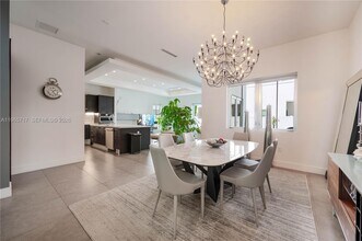 8259 NW 34th St in Doral, FL - Building Photo - Building Photo