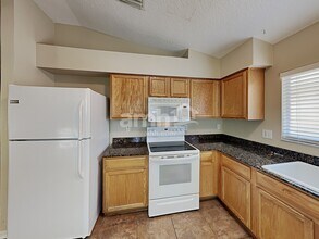 30949 Midtown Ct in Wesley Chapel, FL - Building Photo - Building Photo