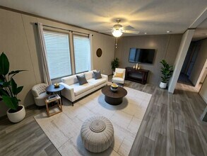 11204 5th St NE in Blaine, MN - Building Photo - Building Photo