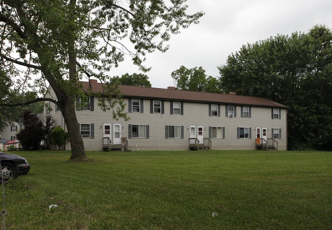 9490 Community Rd in Windham, OH - Building Photo - Building Photo