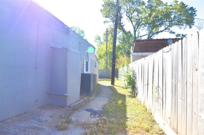 property at 1282 Hopper Rd