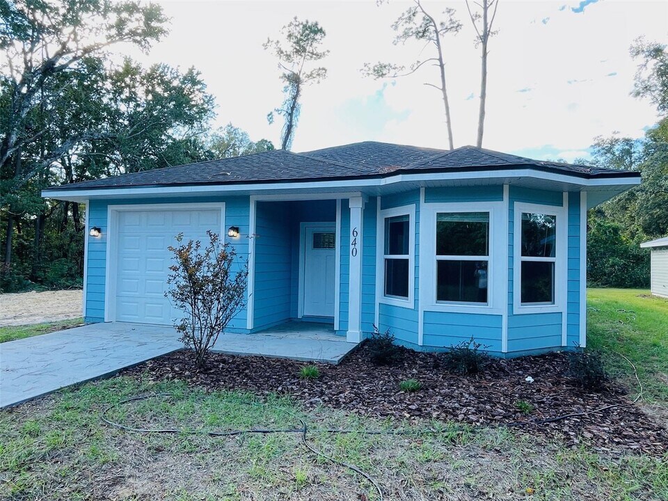 640 NE 15th Ter in Gainesville, FL - Building Photo