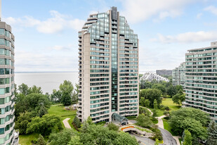 Les Verrières sur le Fleuve - Condos à vendre in Montréal, QC - Building Photo - Building Photo