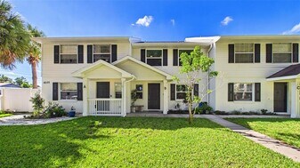 4202 W North B St in Tampa, FL - Building Photo