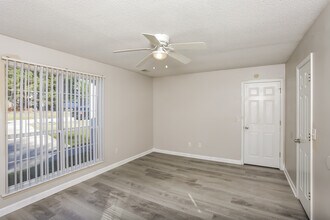 258 Ambling Cir in Columbia, SC - Foto de edificio - Building Photo