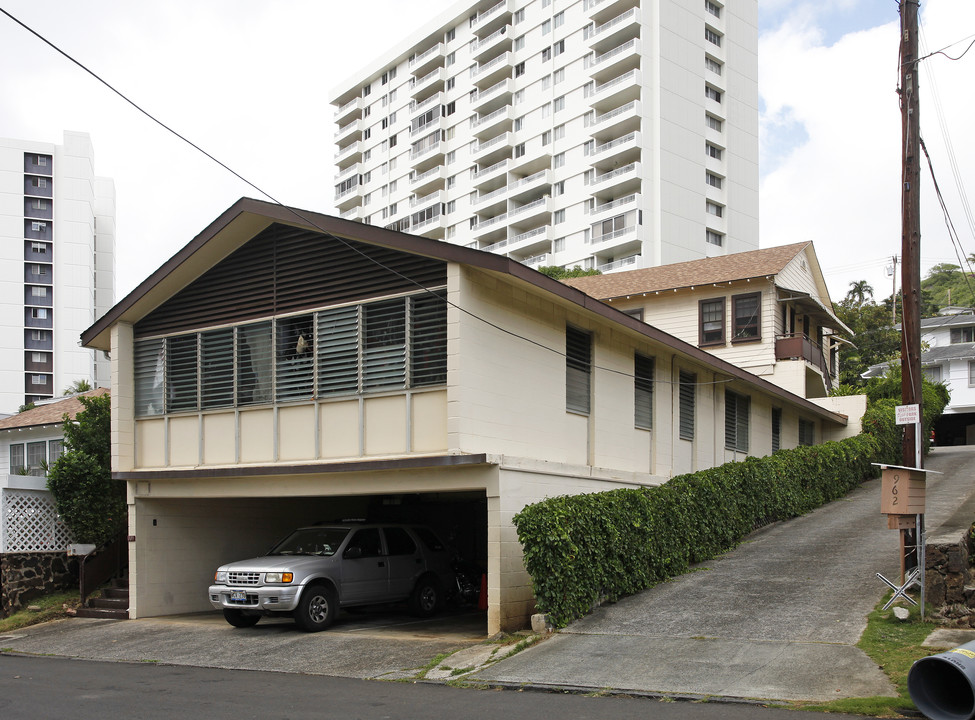 956 Spencer St in Honolulu, HI - Foto de edificio