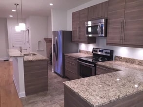 7218 Forsyth Blvd, Unit 2W in St. Louis, MO - Building Photo - Building Photo