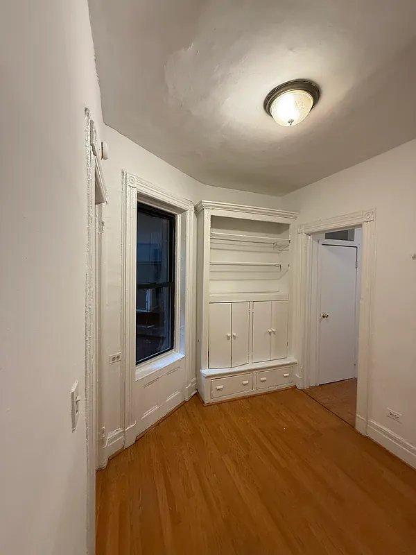 792 9th Ave in New York, NY - Building Photo - Building Photo