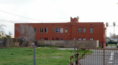 1334 N E St in San Bernardino, CA - Building Photo - Building Photo