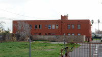 1334 N E St in San Bernardino, CA - Foto de edificio - Building Photo