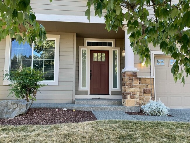 18060 Sunrise Ridge Ave NE in Poulsbo, WA - Building Photo - Building Photo