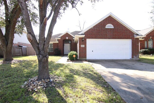 property at 3607 Stratford Arms Ln