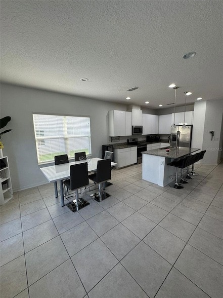 8057 Sweet Orange Ave in Winter Garden, FL - Foto de edificio - Building Photo