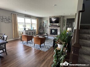 18394 Greenstone Way in Lakeville, MN - Building Photo - Building Photo