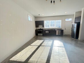 1212 E Broad St in Savannah, GA - Building Photo - Building Photo