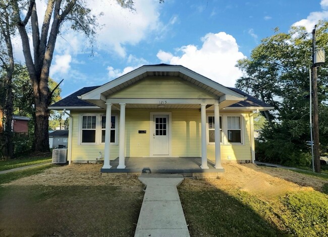 property at 1215 N Washington St