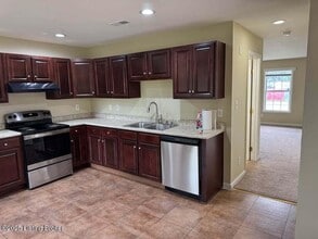 419 Winkler Ave in Louisville, KY - Building Photo - Building Photo