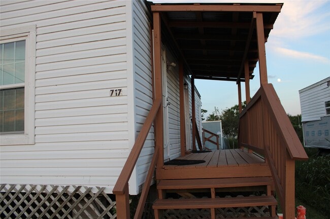 property at 717 7th St