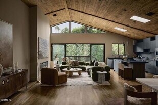 12406 La Maida St in Los Angeles, CA - Building Photo