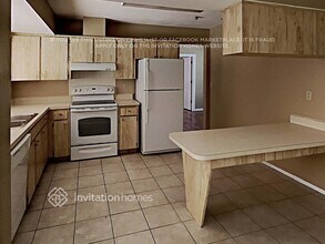 3040 Oak View Dr in Palm Harbor, FL - Foto de edificio - Building Photo