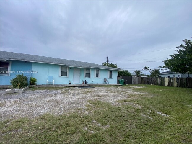 11545 SW 224th St in Miami, FL - Building Photo - Building Photo