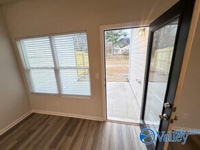 134 Foster Wy Dr in Huntsville, AL - Building Photo - Building Photo