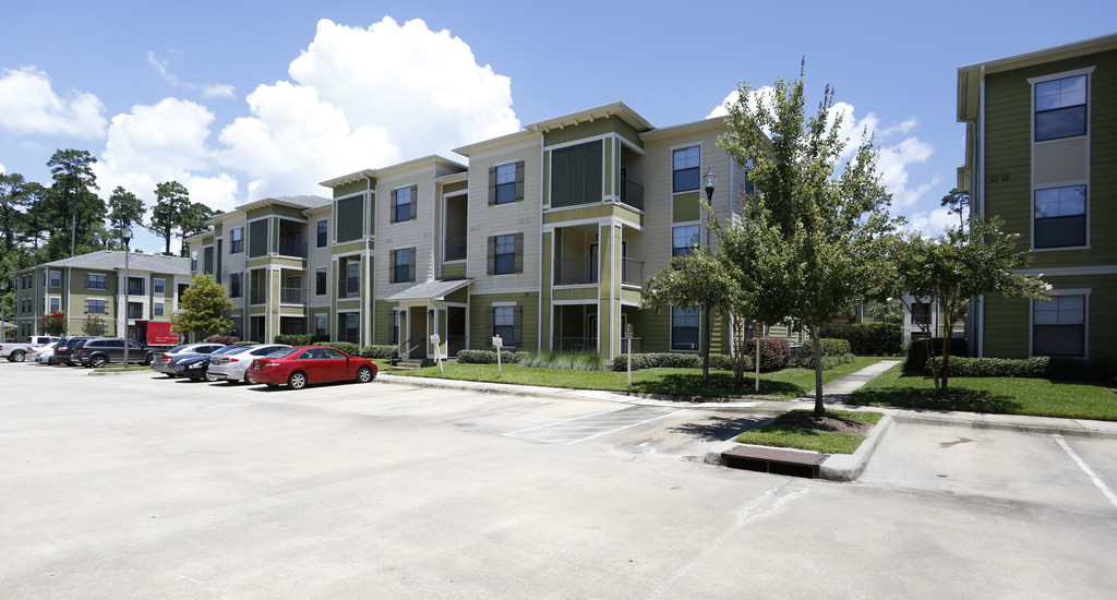 Chapel Creek Apartments in Mandeville, LA
