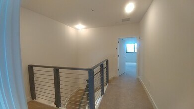 813 NW 45th Terrace in Plantation, FL - Building Photo - Building Photo