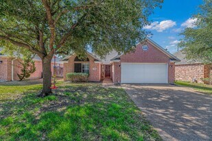 3206 Neuburg Ct in College Station, TX - Building Photo