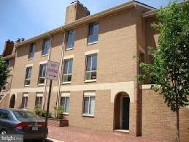 136 W Barre St in Baltimore, MD - Building Photo - Building Photo