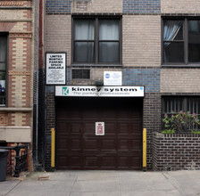 220 E 26th St in New York, NY - Building Photo - Building Photo