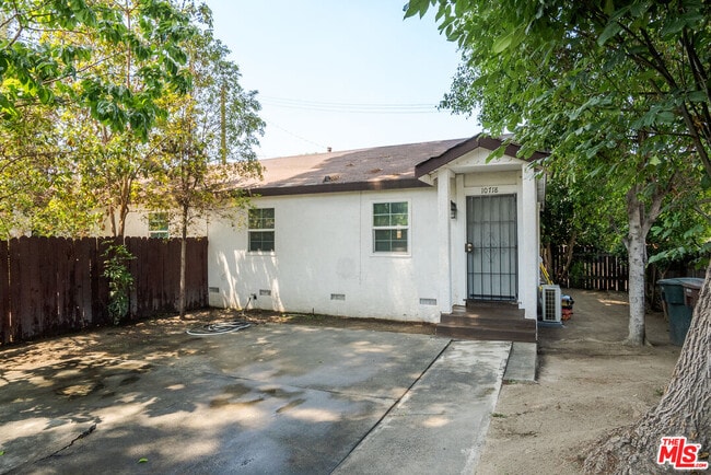 10718 Elliott Ave in El Monte, CA - Building Photo - Building Photo