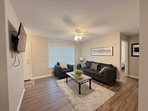 601 Fairview Ave in Urbana, IL - Building Photo - Building Photo