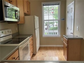 112 Summit Oaks Ln in Holly Springs, NC - Building Photo - Building Photo