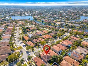 19249 NW 13th St in Pembroke Pines, FL - Building Photo - Building Photo