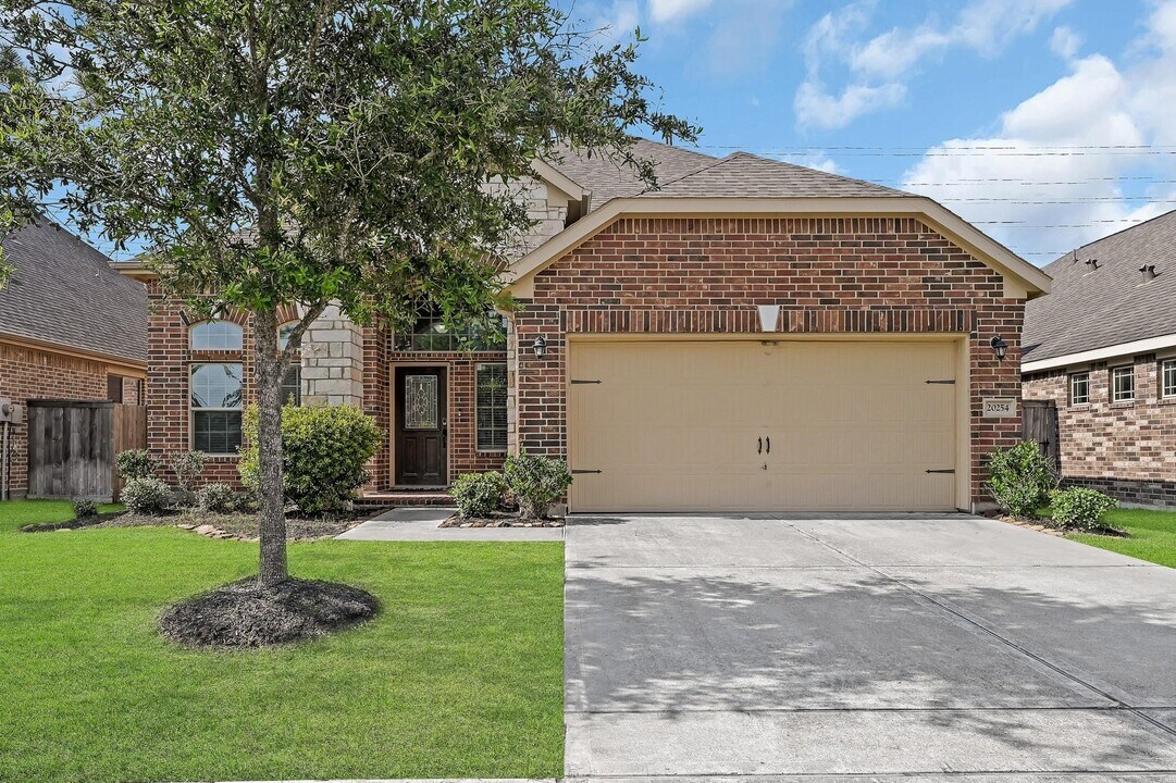 20254 Fossil Valley Ln in Cypress, TX - Building Photo
