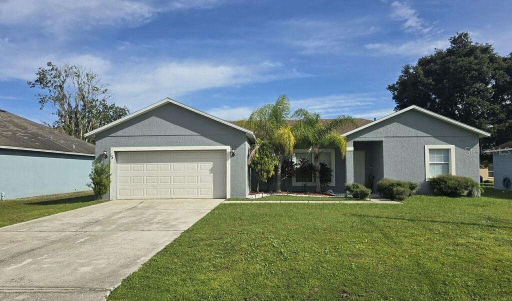 138 Spoonbill Ct in Kissimmee, FL - Building Photo