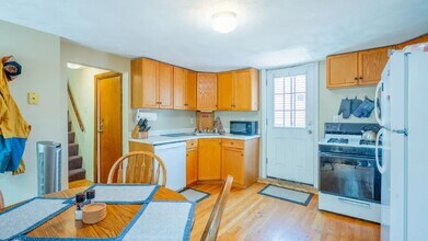 80 Sciarappa St, Unit 1 in Cambridge, MA - Building Photo - Building Photo