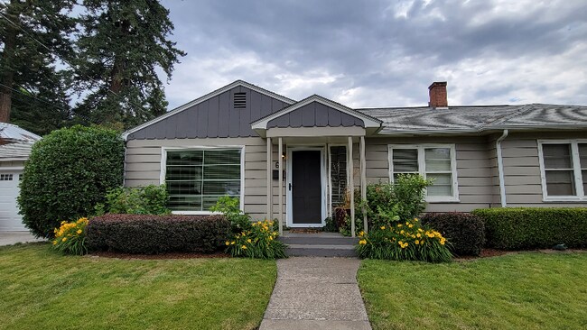 6 S Bellevue Ave in Walla Walla, WA - Foto de edificio - Building Photo