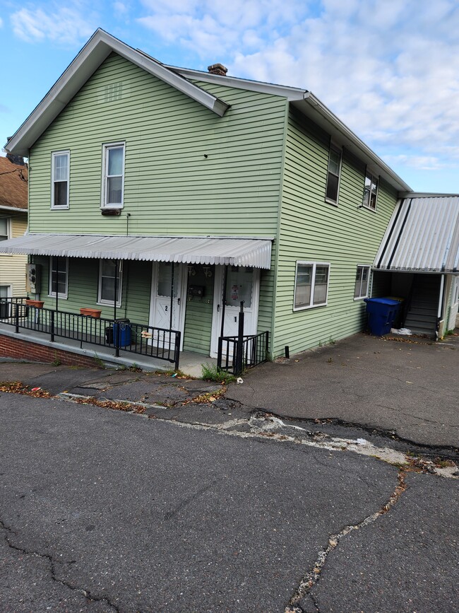 19 Bergen St Rentals in Waterbury, CT