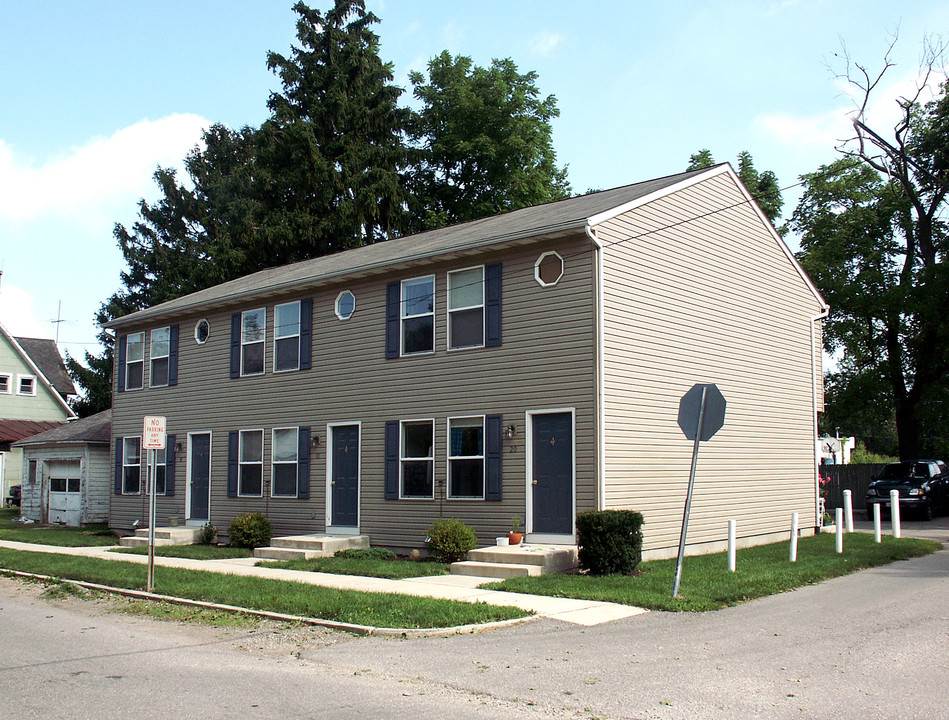 254 W 4th St in Marysville, OH - Building Photo