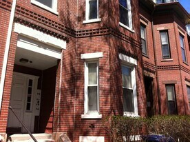 10 Wigglesworth St, Unit Apartment 4 in Boston, MA - Building Photo