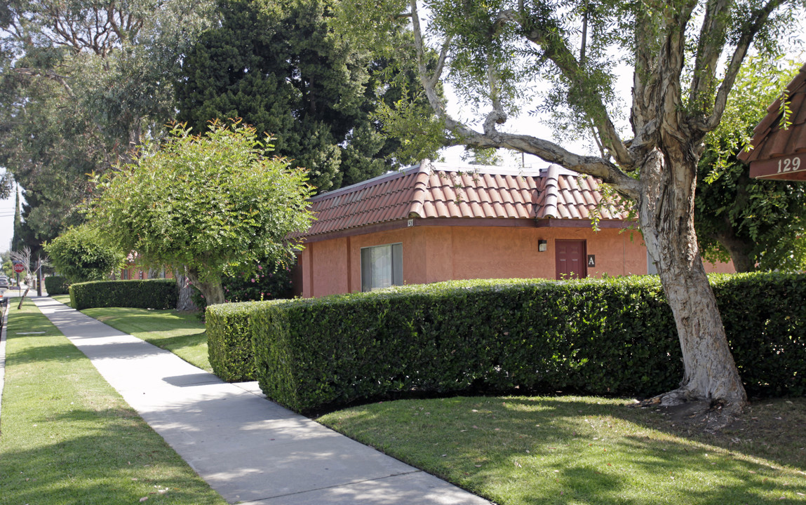 Rialto Park Apartments in Rialto, CA - Building Photo