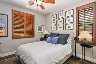 20704 N 90th Pl in Scottsdale, AZ - Foto de edificio - Building Photo