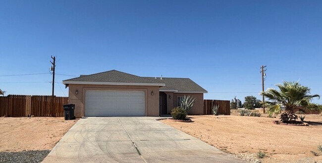 8549 Willow Ave in California City, CA - Building Photo - Building Photo